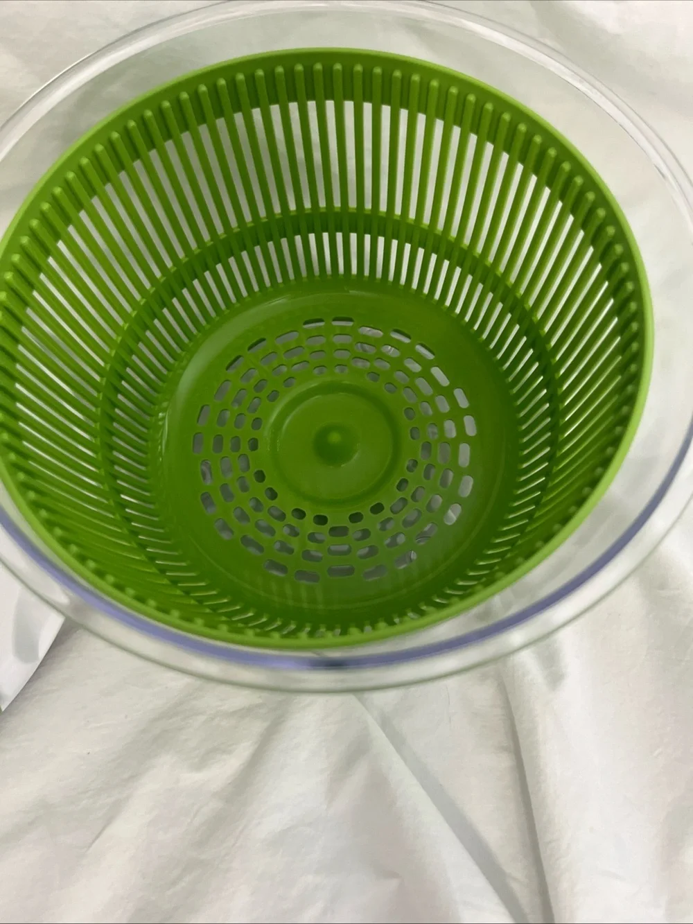 Green Plastic Salad Spinner with Clear Lid - Kitchen Tool